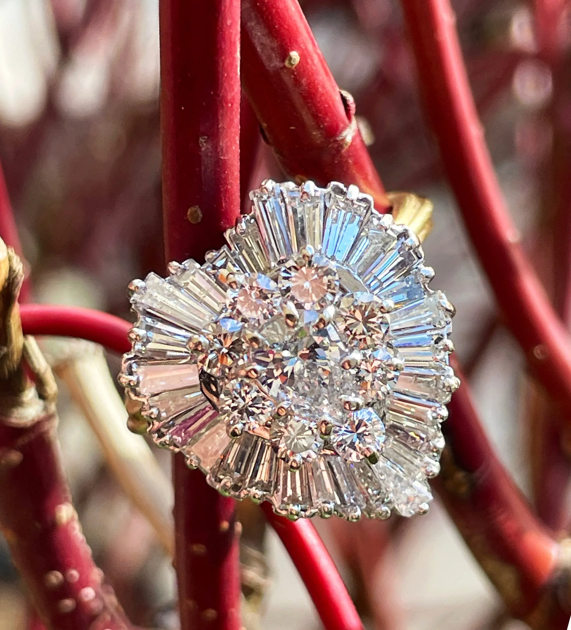 Circa 1960s Estate 3.14ctw Pear Shape Diamond Breathtaking "BALLERINA" 14K Gold Ring